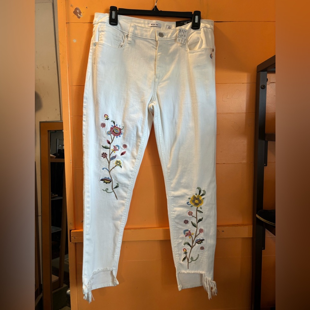 Miss Me Jeans NEW w tags